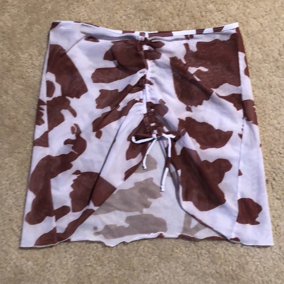 Giraffe print beach / pool coverup skirt - Picture 2 of 9